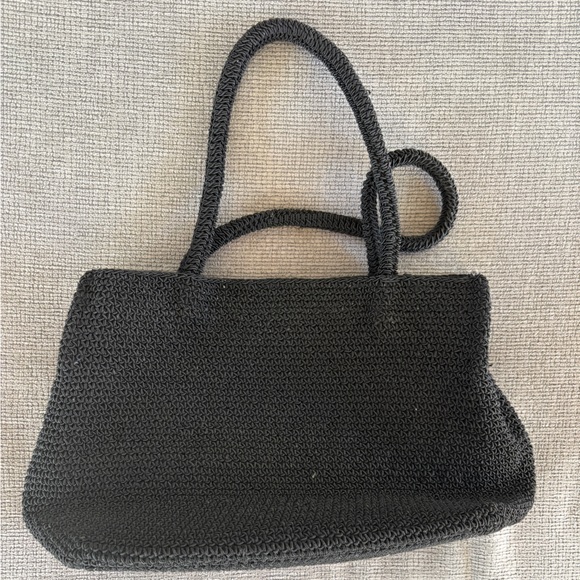 Black Crochet Embroidered Flower Handbag - Picture 4 of 6